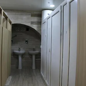  Hostel Blossom Updated ! обновлено !!! Center! Perfect Order!!! Snow-white Bed Linen!!! идеальный порядок!!! белоснежное постельное белье!!! центр города !!!